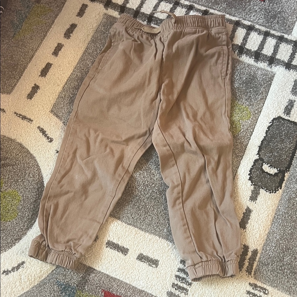 Boys 4T Assortment of 6 Pants - Picture 2 of 6